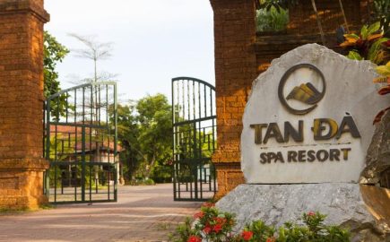 Cong tan Da Resort Ba Vi